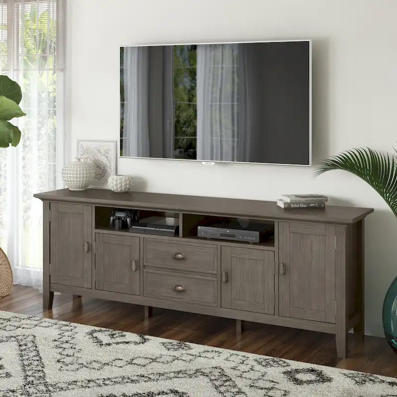 Meuble TV en bois massif de 183 cm de large pour téléviseurs jusqu'à 80 pouces - 183 L x 42 P x 66 H cm